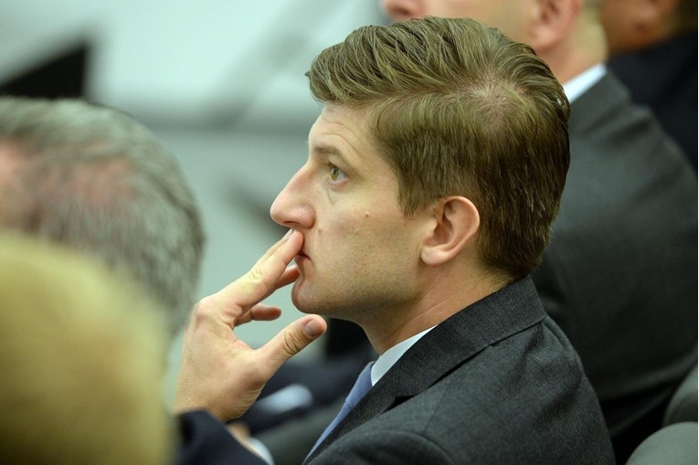 Marić: Teško da će se danas isplatiti plaće radnicima Uljanika